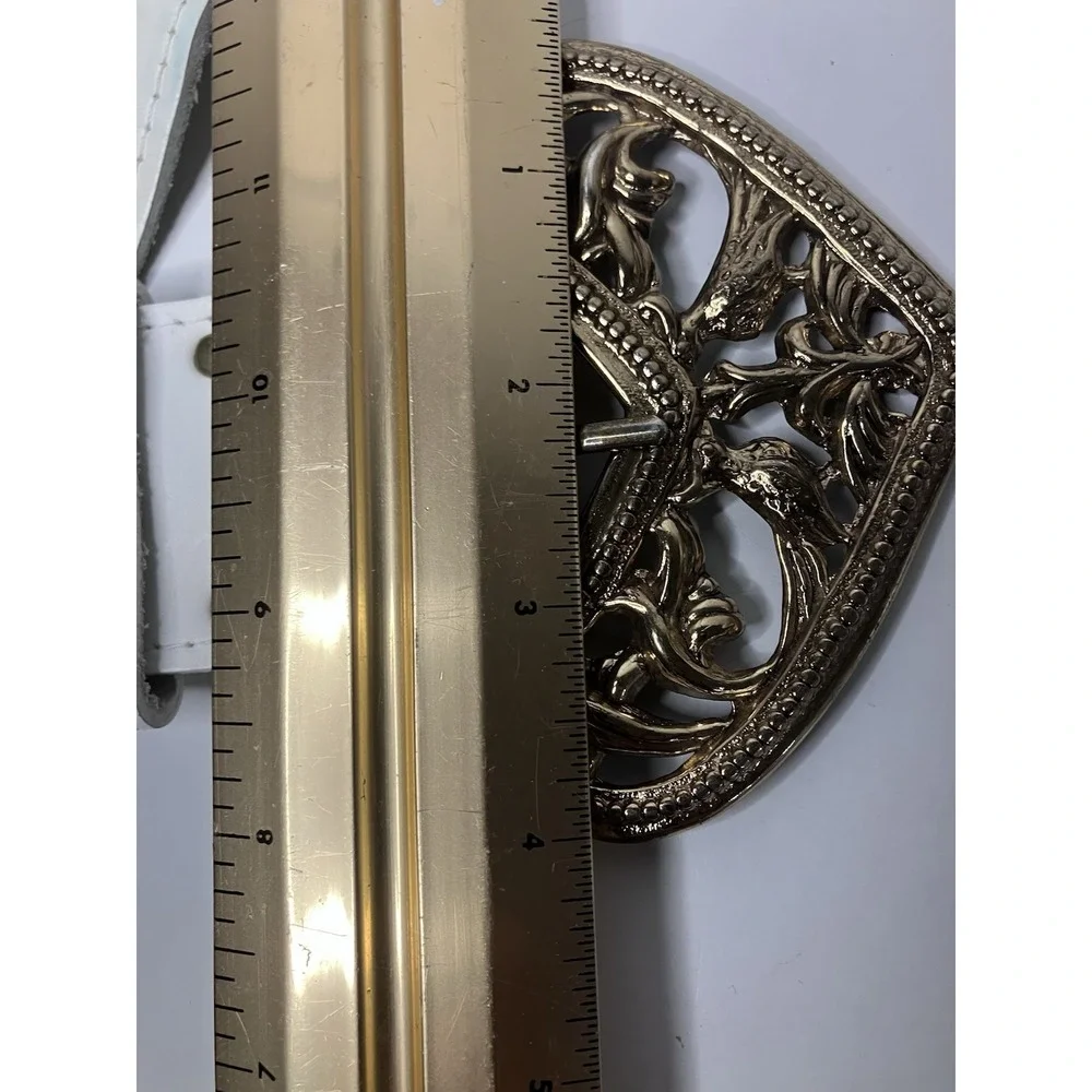 Coastal Cowgirl White Faux Leather Stretchy Belt L Chunky Gold Filagree Buckle